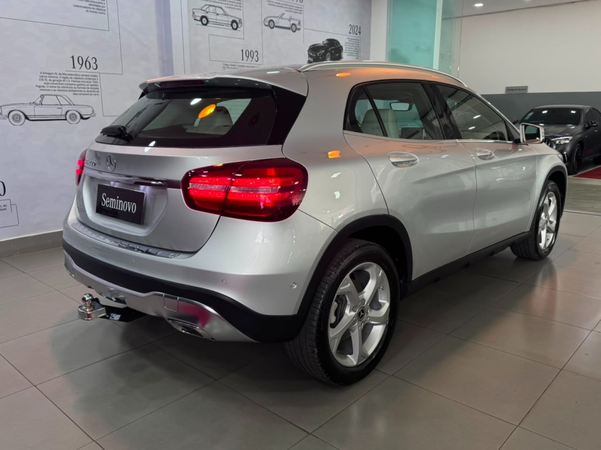 mercedes-benz gla 200 1.6 cgi flex advance 7g-dct 4p automatico 20191