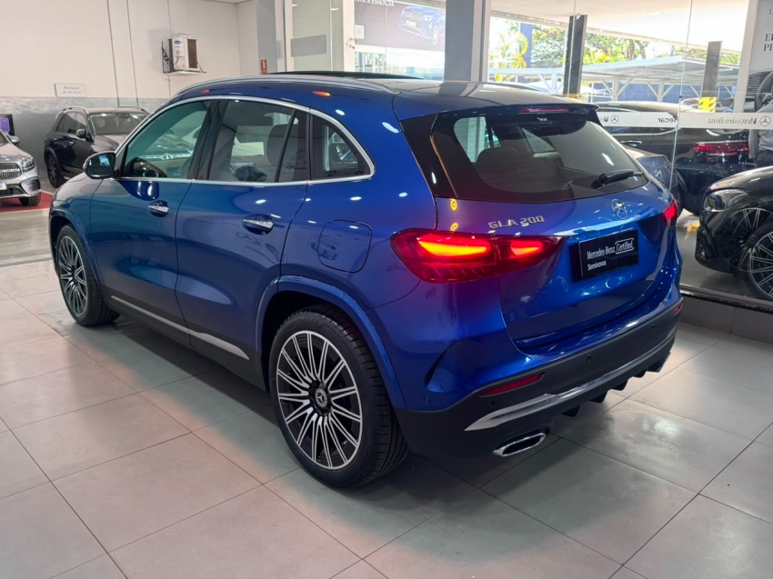 mercedes-benz gla 200 1.3 mhev amg line 7g-dct gasolina 4p automatico 20243