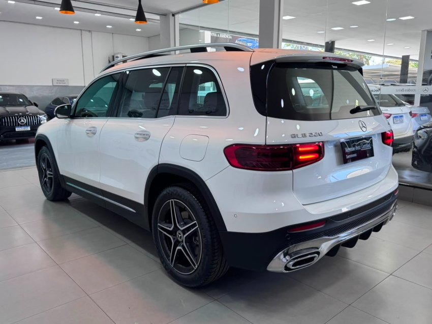 mercedes-benz glb 220 2.0 mhev amg line 4matic 8g-dct hibrido 4p automatico 20253