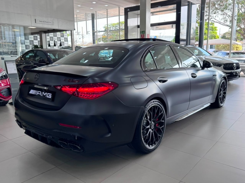 mercedes-benz c 63 amg 2.0 turbo phev s e performance 4matic+ speedshift hibrido 4p automatico 20261