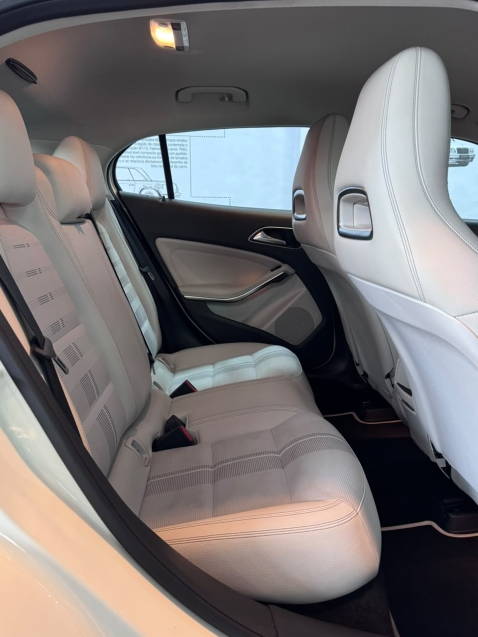 mercedes-benz gla 200 1.6 cgi flex advance 7g-dct 4p automatico 201811