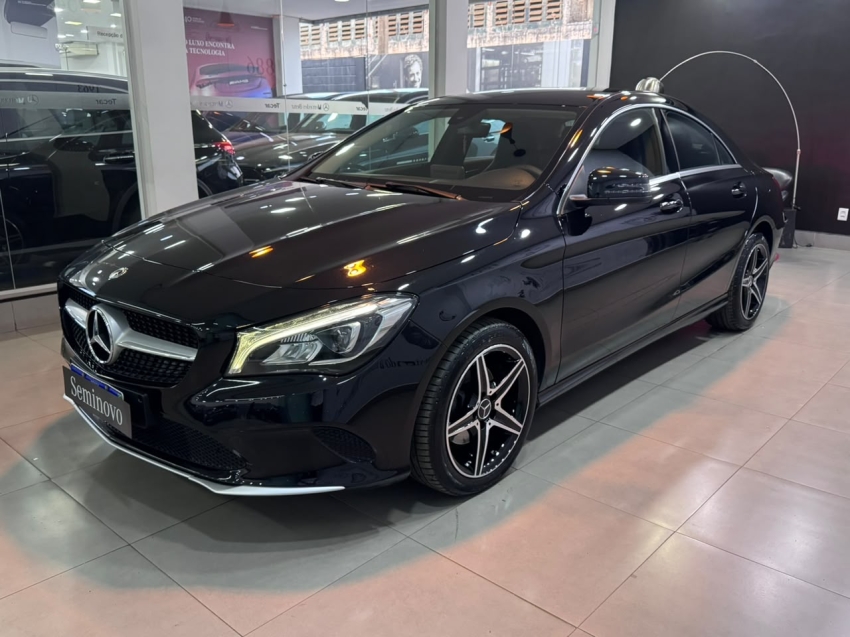 mercedes-benz cla 180 1.6 cgi gasolina 7g-dct 4p automatico 20194