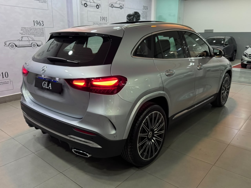 mercedes-benz gla 200 1.3 mhev amg line 7g-dct hibrido 4p automatico 20261