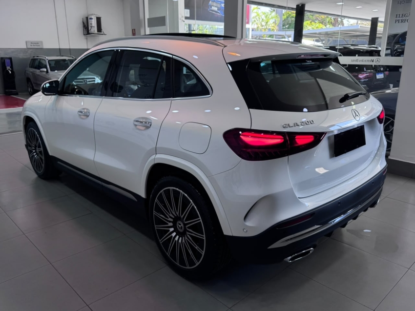 mercedes-benz gla 200 1.3 mhev amg line 7g-dct hibrido 4p automatico 20263