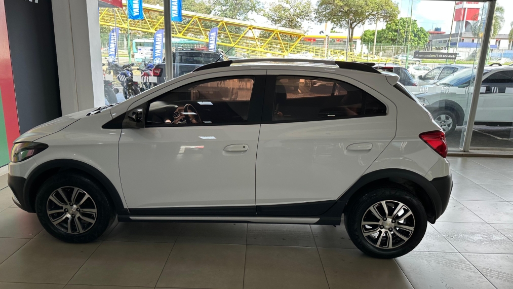 chevrolet onix 1.4 mpfi activ 8v flex 4p manual 2018