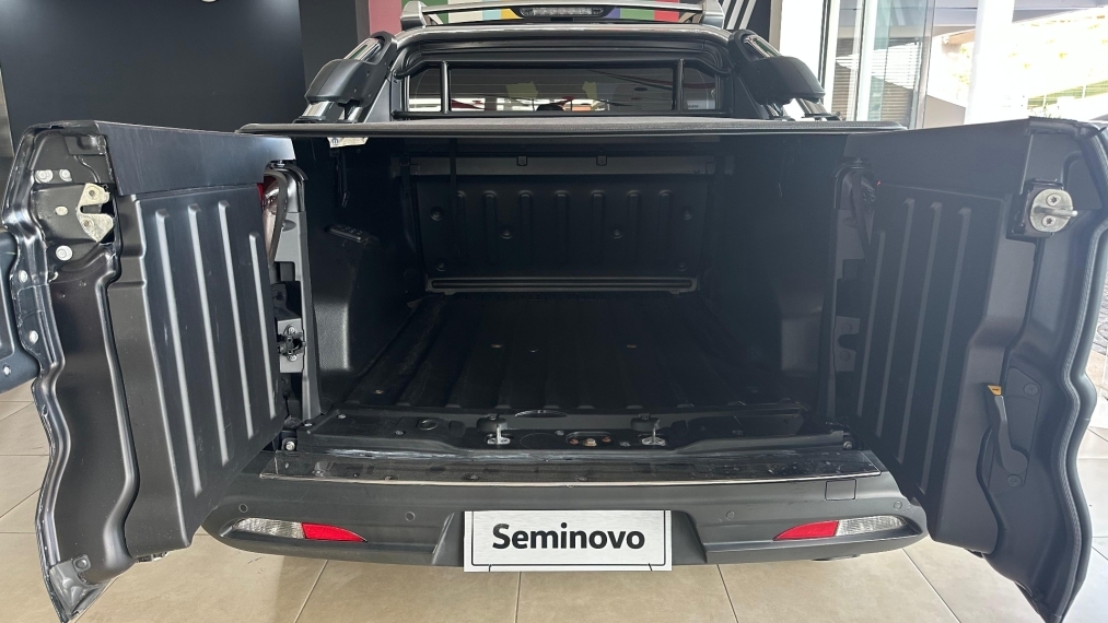 fiat toro 2.0 16v turbo diesel ranch 4wd at9 fiat toro 2.0 16v turbo diesel ranch 4wd at9