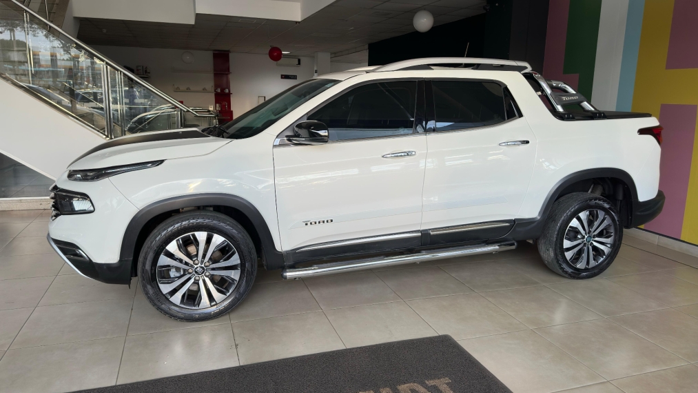 fiat toro 2.0 16v turbo diesel volcano 4wd at9 2022