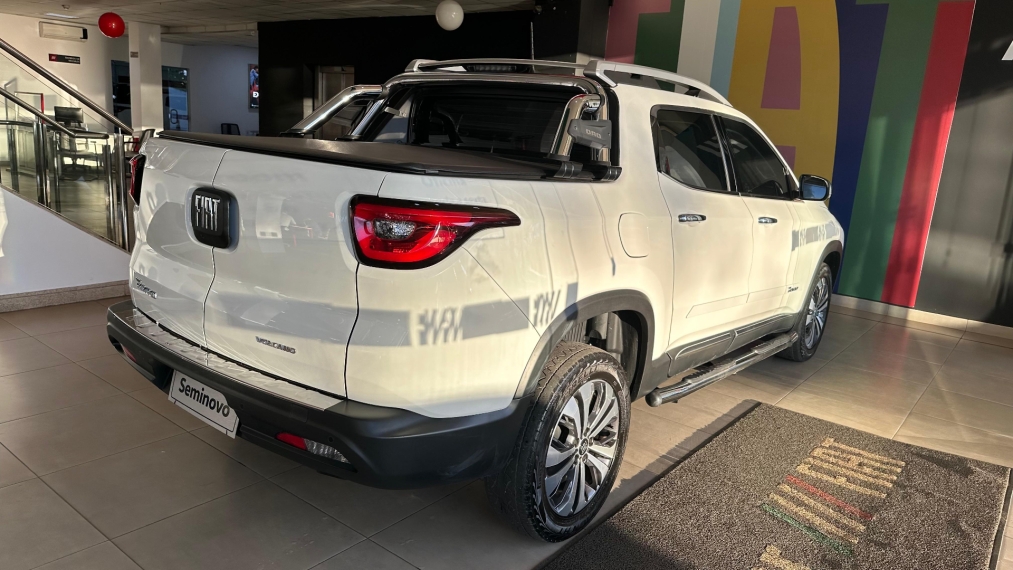 fiat toro 2.0 16v turbo diesel volcano 4wd at9 2022