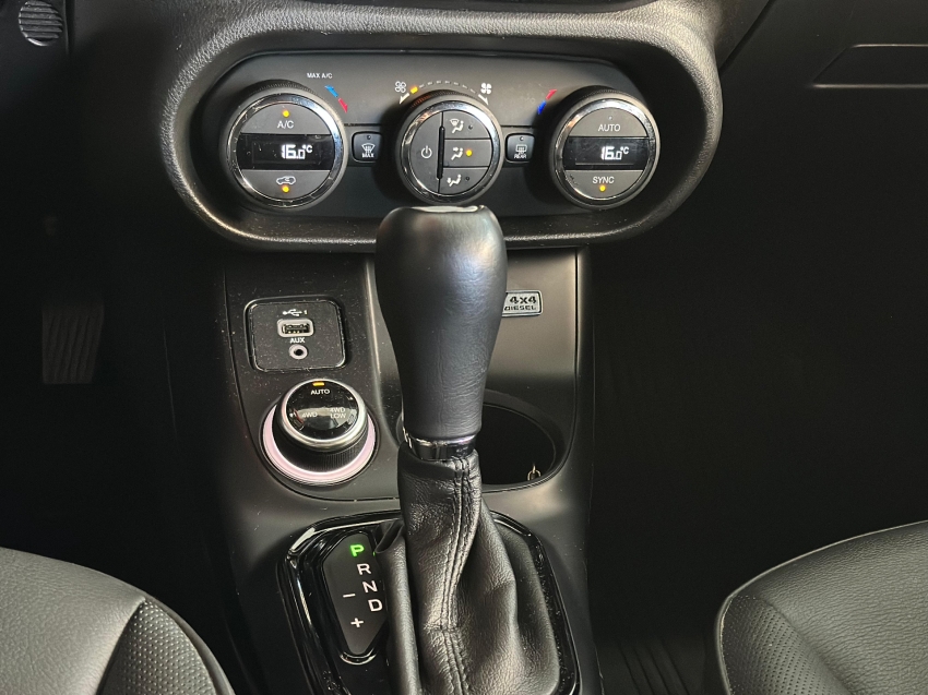 fiat toro 2.0 16v turbo diesel ultra 4wd at9 1.3 4p automatico 2021 fiat toro 2.0 16v turbo diesel ultra 4wd at9 1.3 4p automatico 2021