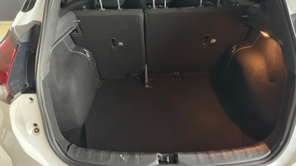 nissan kicks 1.6 16v flexstart sense xtronic. nissan kicks 1.6 16v flexstart sense xtronic.