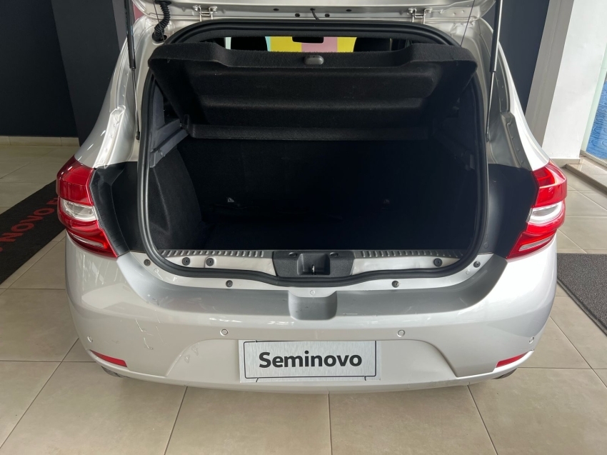 renault sandero 1.0 12v sce flex zen manual.