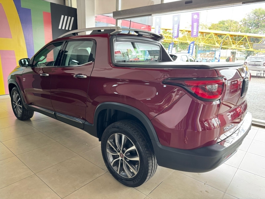 fiat toro 2.0 16v turbo diesel volcano 4wd at9.