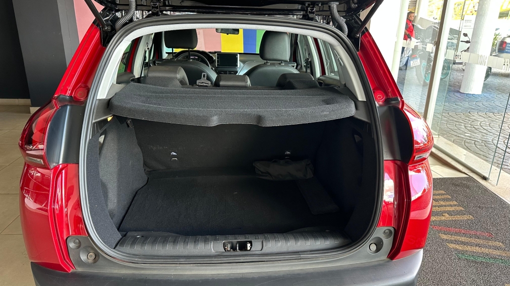 peugeot 2008 1.6 16v thp flex griffe 4p automatico. peugeot 2008 1.6 16v thp flex griffe 4p automatico.