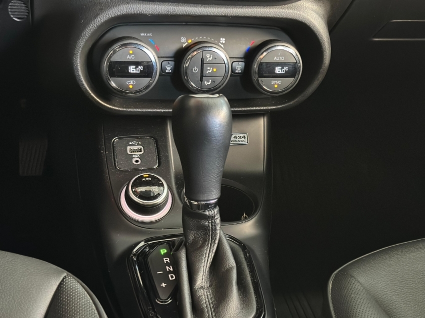 fiat toro 2.0 16v turbo diesel ultra 4wd at9 4p automatico 2021