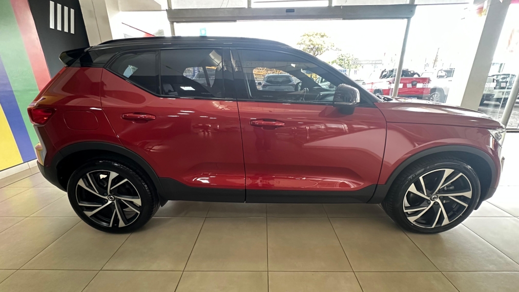 volvo xc40 2.0 t5 gasolina r-design awd geartronic 4p automatico 2019 volvo xc40 2.0 t5 gasolina r-design awd geartronic 4p automatico 2019