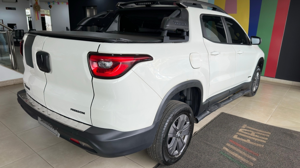 fiat toro 1.8 16v evo flex freedom at6 4p automatico 2021 fiat toro 1.8 16v evo flex freedom at6 4p automatico 2021