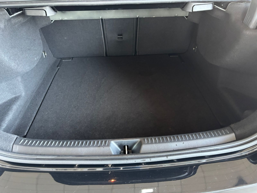 mercedes-benz a 200 1.3 cgi gasolina style sedan 7g-dct 4p automatico 2020