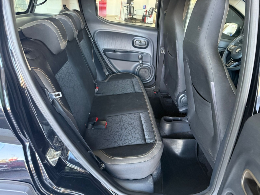 fiat mobi 1.0 evo flex trekking manual 4p 2022 fiat mobi 1.0 evo flex trekking manual 4p 2022