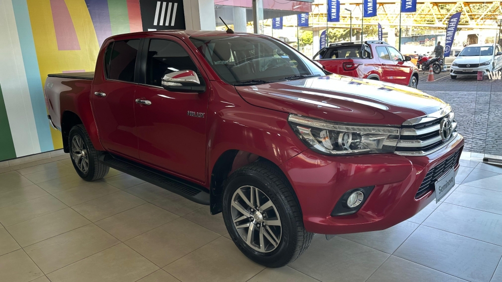 toyota hilux 2.8 srx 4x4 cd 16v diesel 4p automatico 2017 toyota hilux 2.8 srx 4x4 cd 16v diesel 4p automatico 2017