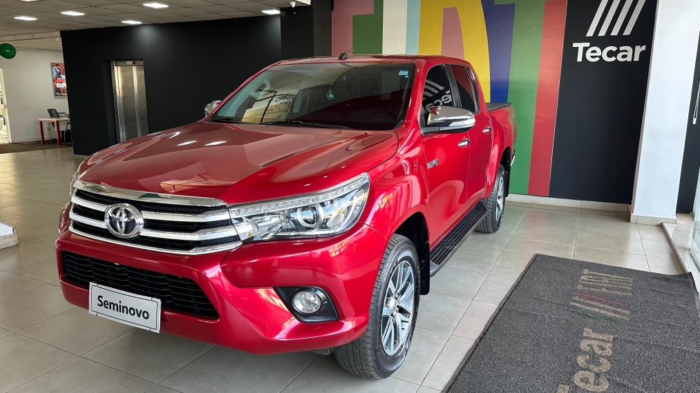 toyota hilux 2.8 srx 4x4 cd 16v diesel 4p automatico 2017 toyota hilux 2.8 srx 4x4 cd 16v diesel 4p automatico 2017