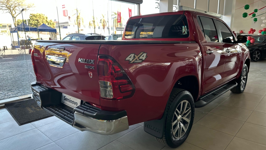 toyota hilux 2.8 srx 4x4 cd 16v diesel 4p automatico 2017 toyota hilux 2.8 srx 4x4 cd 16v diesel 4p automatico 2017
