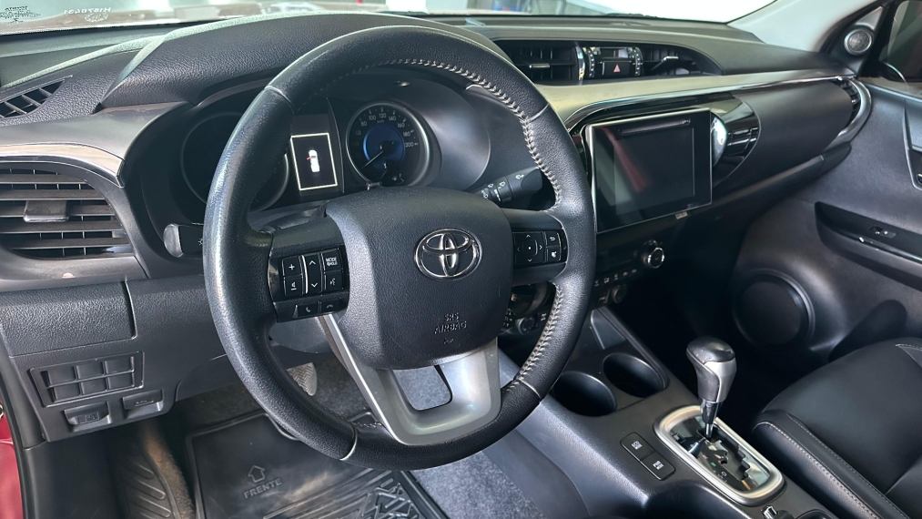toyota hilux 2.8 srx 4x4 cd 16v diesel 4p automatico 2017 toyota hilux 2.8 srx 4x4 cd 16v diesel 4p automatico 2017