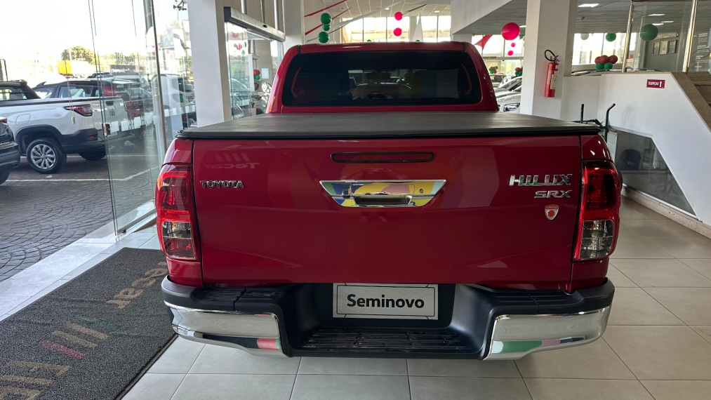toyota hilux 2.8 srx 4x4 cd 16v diesel 4p automatico 2017 toyota hilux 2.8 srx 4x4 cd 16v diesel 4p automatico 2017