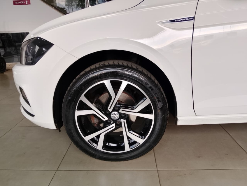 volkswagen polo 1.0 200 tsi comfortline automatico flex 4p 2020