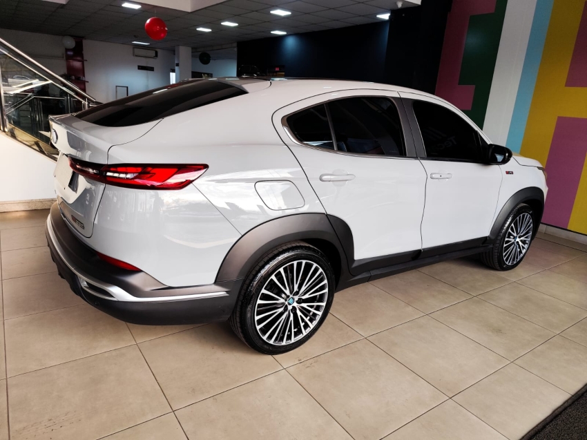 fiat fastback 1.3 turbo 270 flex limited edition at6 4p automatico 2025