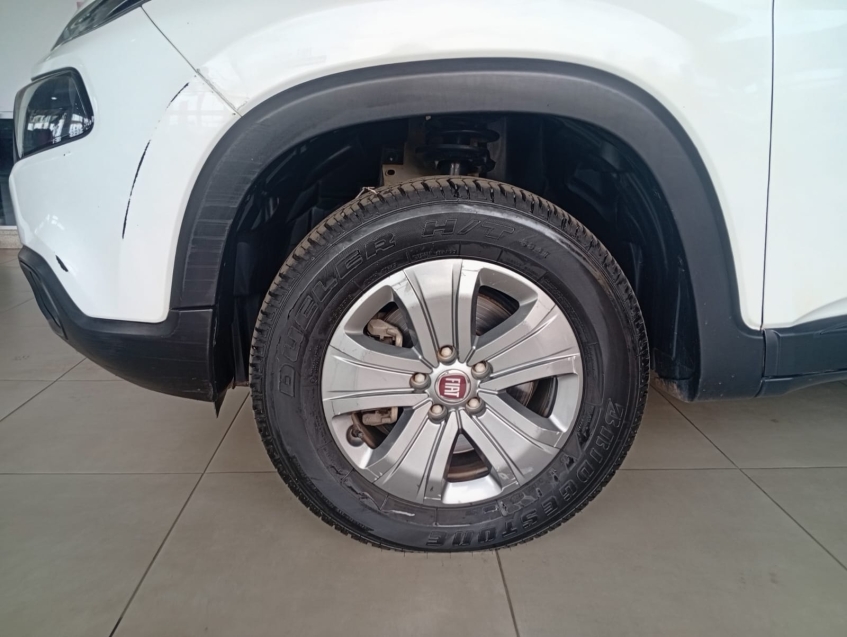 fiat toro 1.8 16v evo flex freedom at6 4p automatico 2018 fiat toro 1.8 16v evo flex freedom at6 4p automatico 2018