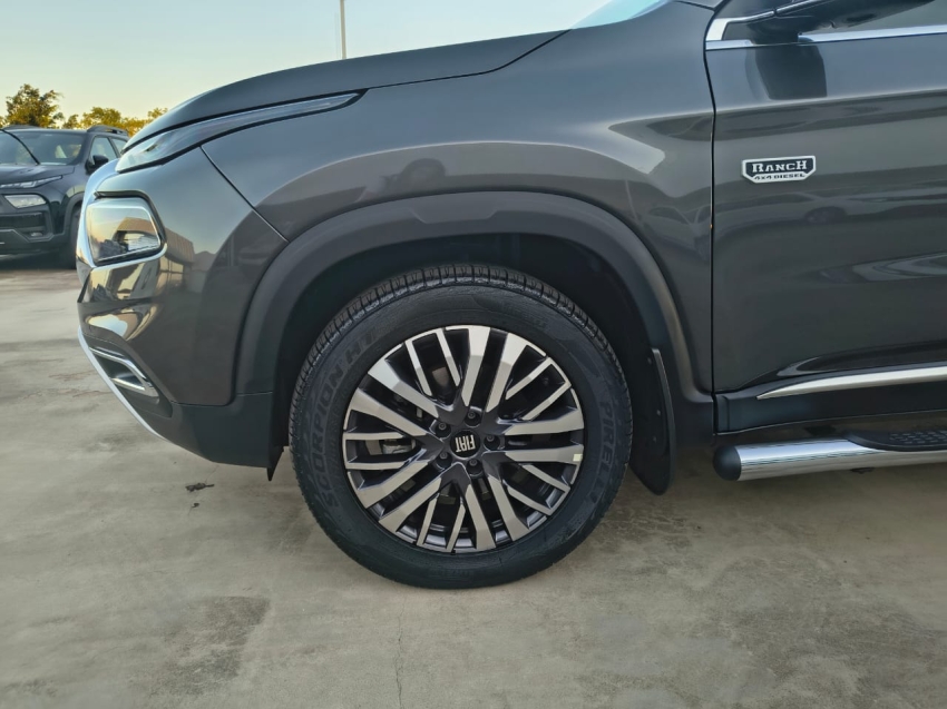 fiat toro 2.0 16v turbo diesel ranch 4wd at9 4p automatico 2025 fiat toro 2.0 16v turbo diesel ranch 4wd at9 4p automatico 2025