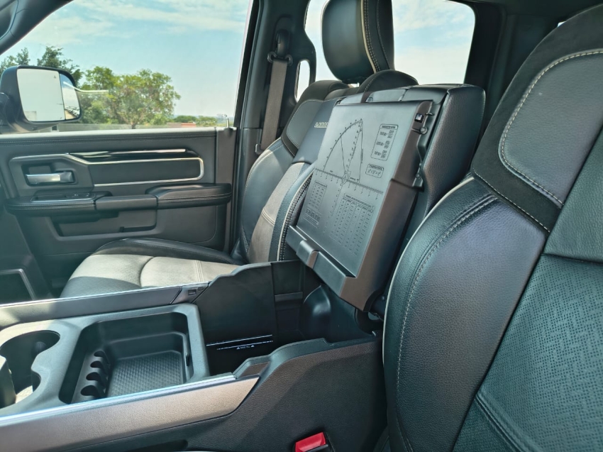 ram 2500 6.7 i6 turbo diesel laramie cd 4x4 automatico 4p 2020 ram 2500 6.7 i6 turbo diesel laramie cd 4x4 automatico 4p 2020