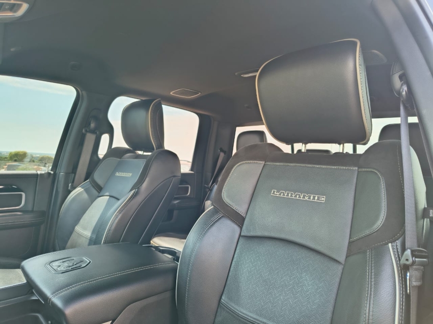 ram 2500 6.7 i6 turbo diesel laramie cd 4x4 automatico 4p 2020 ram 2500 6.7 i6 turbo diesel laramie cd 4x4 automatico 4p 2020