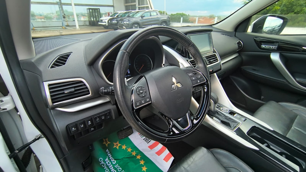 mitsubishi eclipse cross 1.5 mivec turbo gasolina hpe-s awd cvt 4p automatico 2020