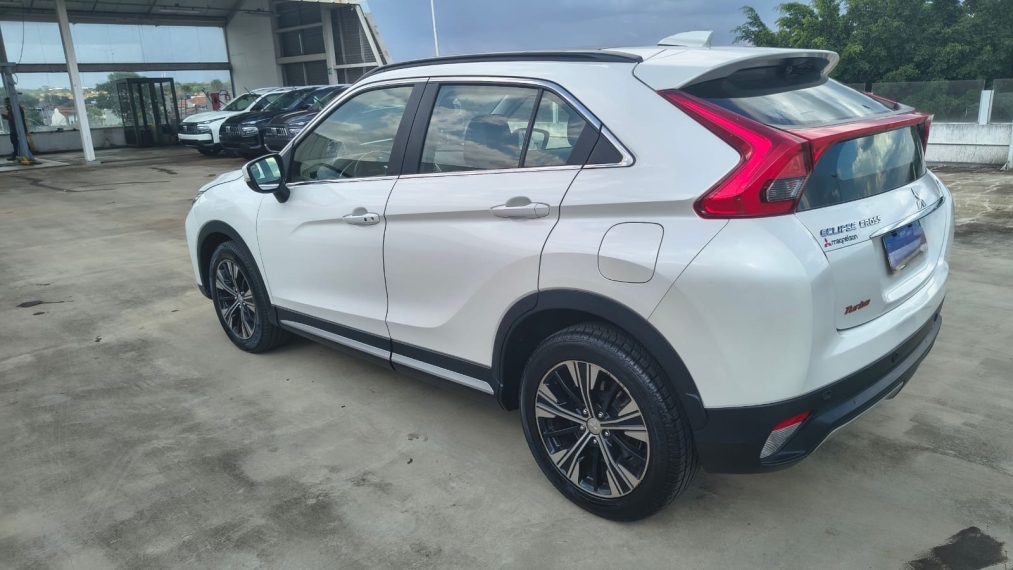 mitsubishi eclipse cross 1.5 mivec turbo gasolina hpe-s awd cvt 4p automatico 2020