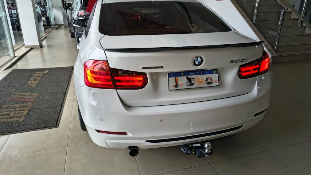 bmw 320i 2.0 16v turbo active flex 4p automatico 2015
