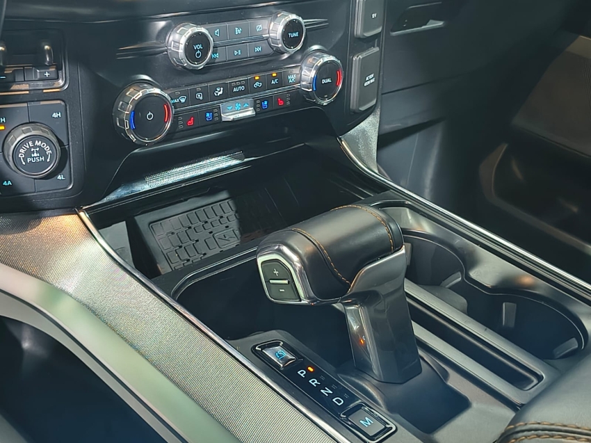 ford f-150 5.0 v8 gasolina cd platinum fx4 automatico 4p 202310