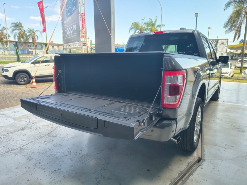 ford f-150 5.0 v8 gasolina cd platinum fx4 automatico 4p 202318