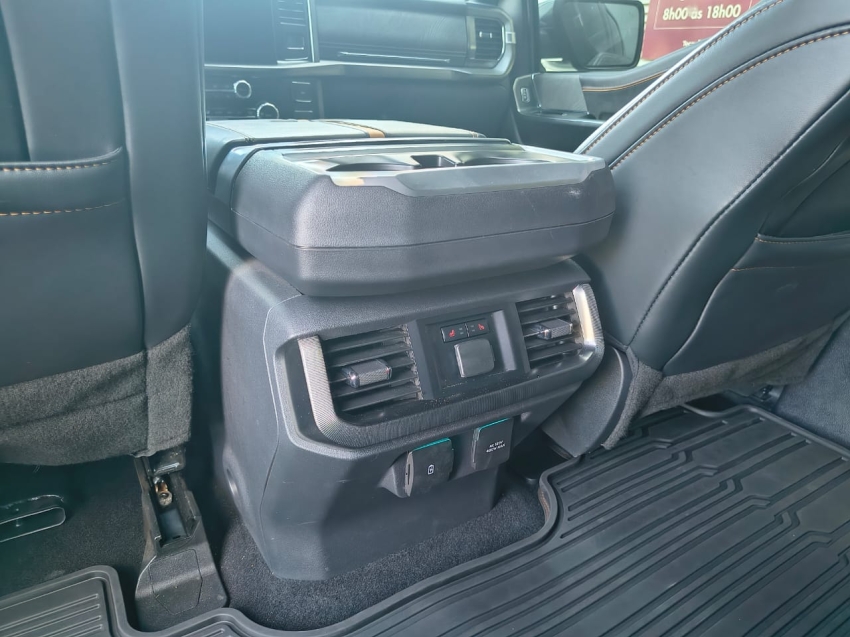 ford f-150 5.0 v8 gasolina cd platinum fx4 automatico 4p 202360