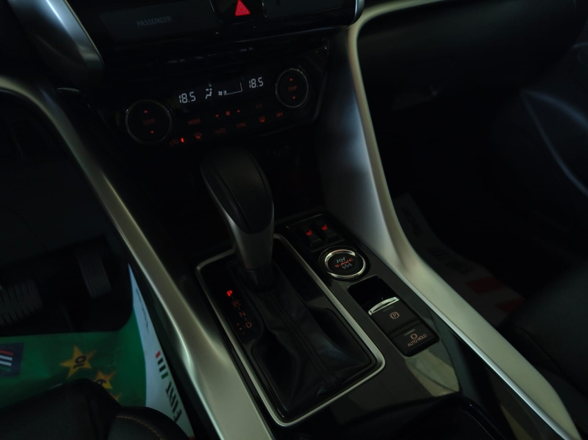 mitsubishi eclipse cross 1.5 mivec turbo gasolina hpe-s cvt 4p automatico 202022