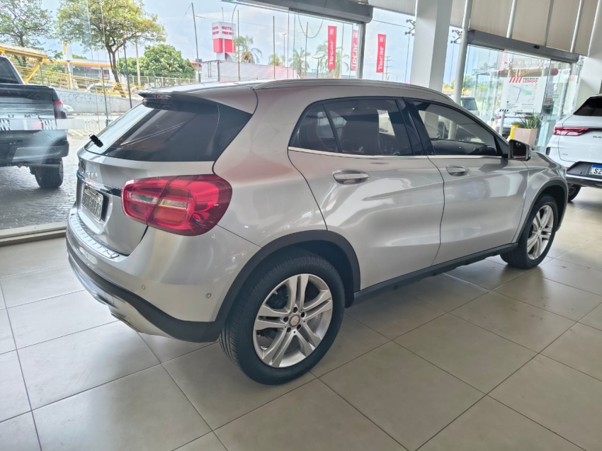 mercedes-benz gla 200 1.6 cgi advance 16v turbo flex 4p automatico gasolina 201710