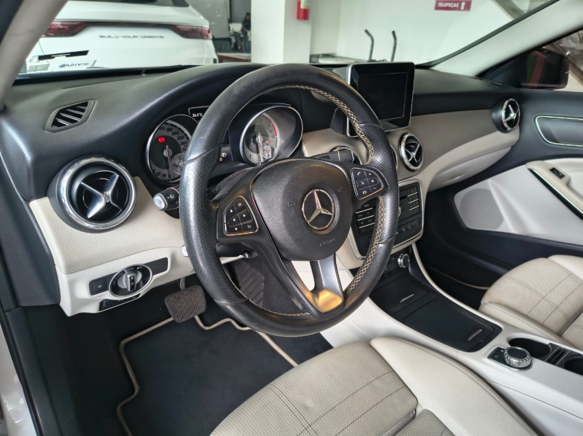 mercedes-benz gla 200 1.6 cgi advance 16v turbo flex 4p automatico gasolina 201725