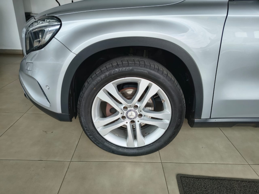 mercedes-benz gla 200 1.6 cgi advance 16v turbo flex 4p automatico gasolina 201711