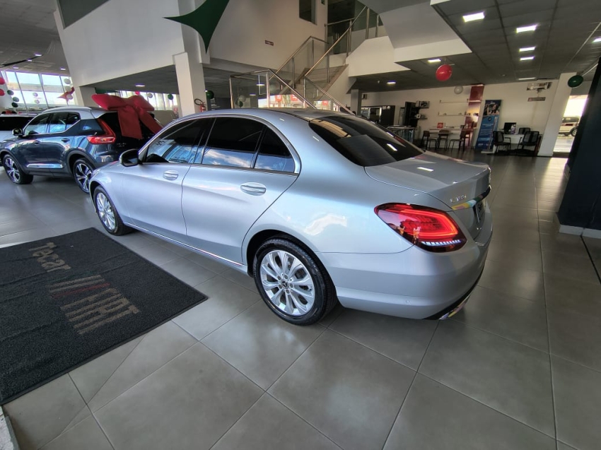 mercedes-benz c 180 1.6 cgi flex avantgarde 9g-tronic 4p automatico 201910