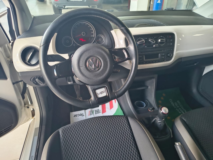 volkswagen cross up 1.0 tsi 12v flex 4p manual 201613