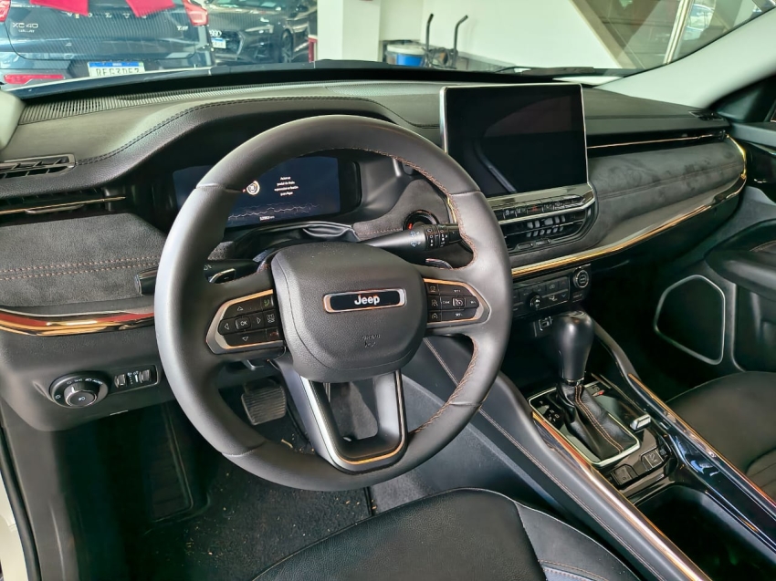 jeep commander 2.0 td380 turbo diesel limited at9 4p automatico 202210