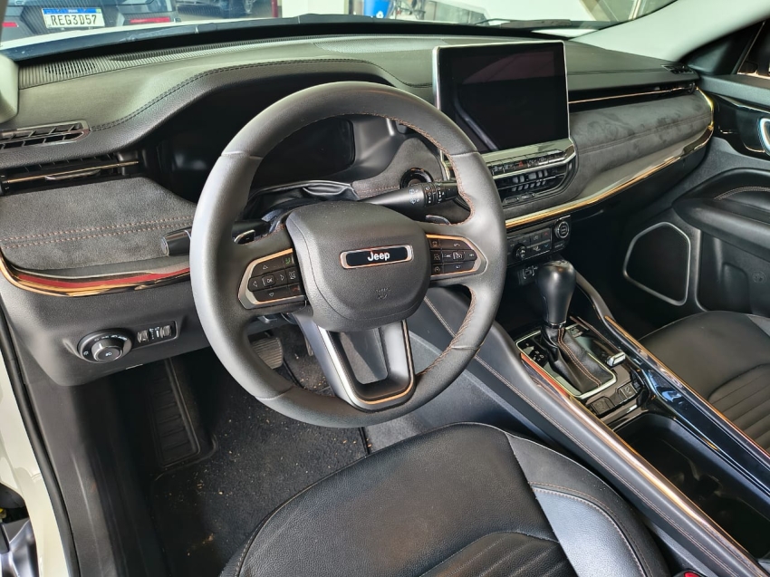 jeep commander 2.0 td380 turbo diesel limited at9 4p automatico 202211