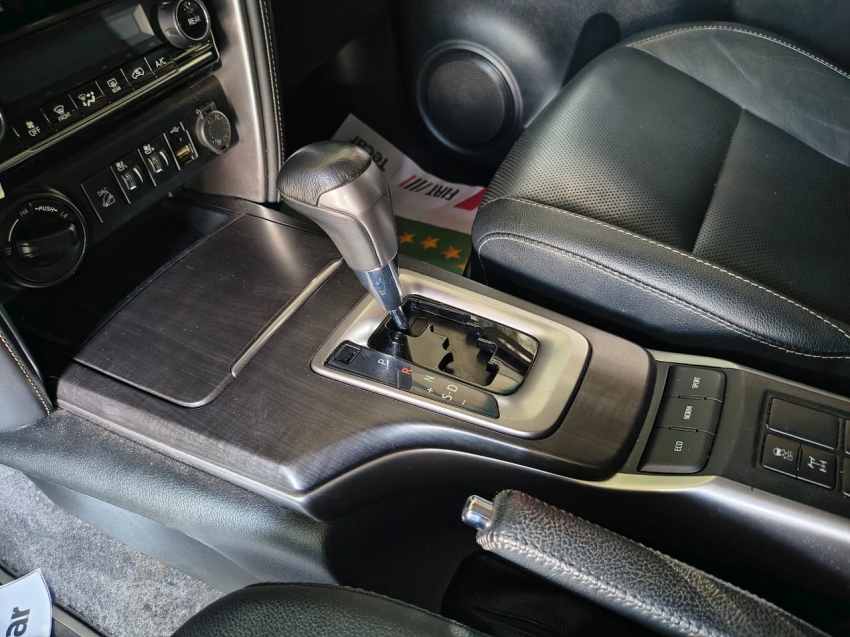 toyota hilux sw4 2.8 d-4d turbo diesel srx 7l 4x4 automatico 4p 202119