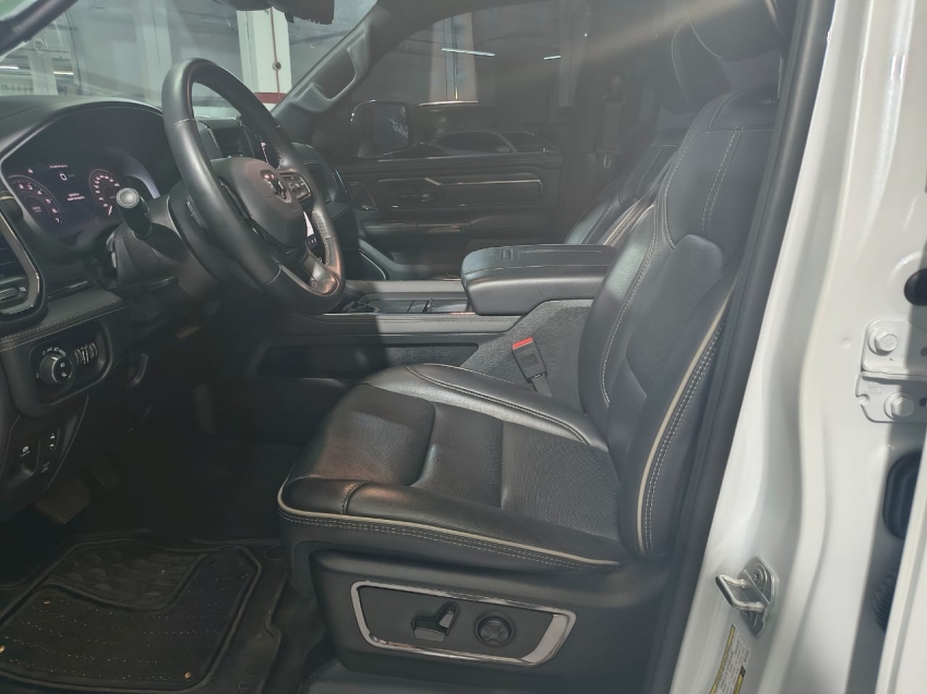 ram 1500 5.7 v8 gasolina limited cd 4x4 automatico 4p 202425