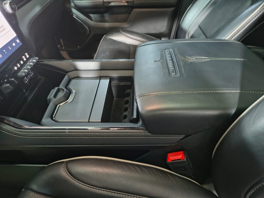 ram 1500 5.7 v8 gasolina limited cd 4x4 automatico 4p 202420